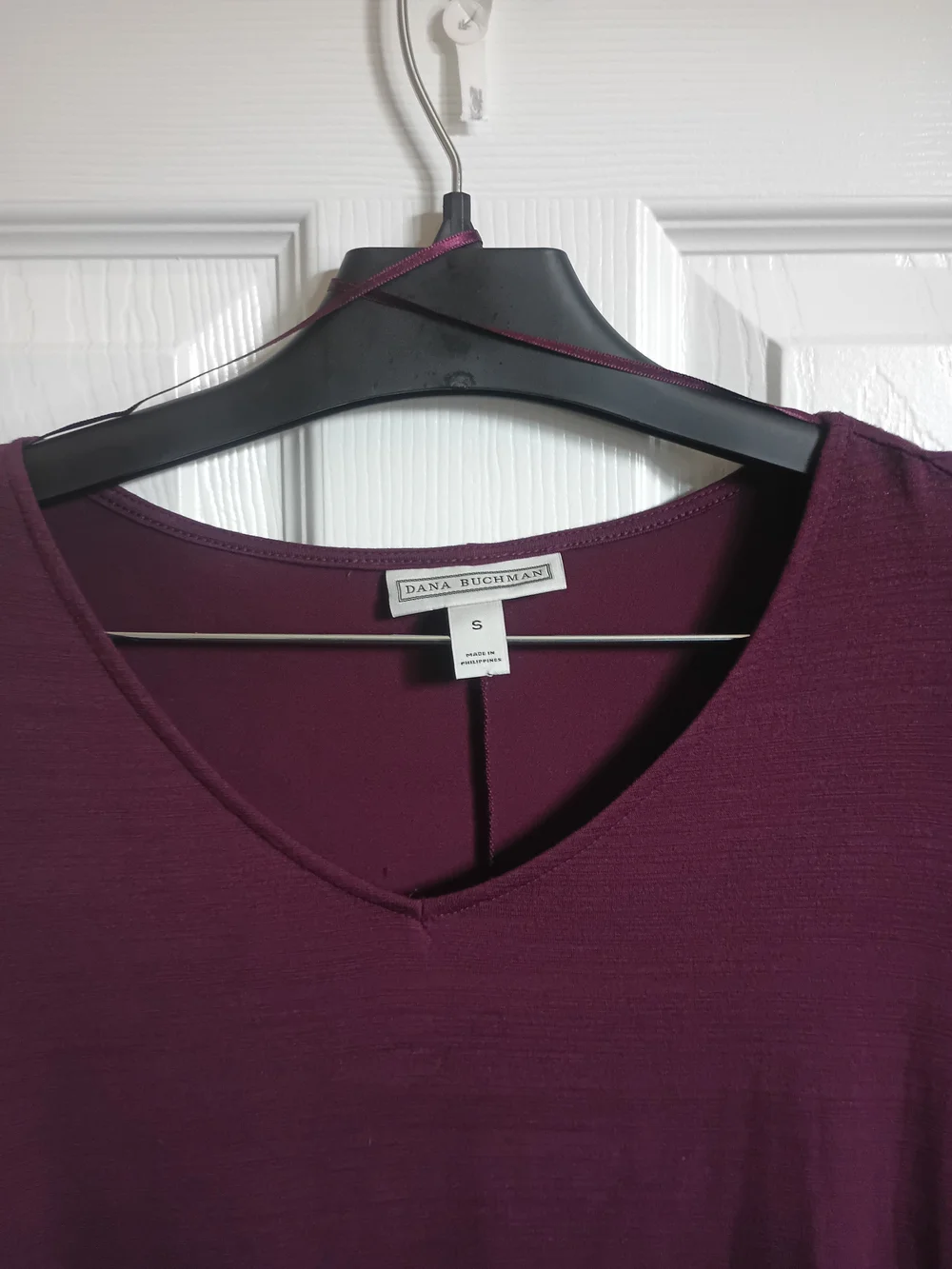 Dana Buchman Long Sleeve V-Neck Top
